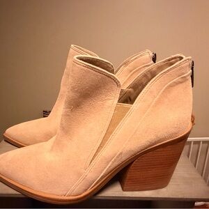 Vince Camuto Beige Suede Ankle Booties with Stacked Heel